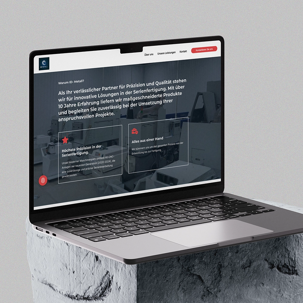 Modernes Webdesign für Metallverarbeitung und Serienfertigung auf einem Laptop